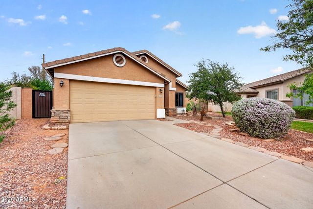 533 N JOSHUA TREE Lane, Gilbert, AZ 85234