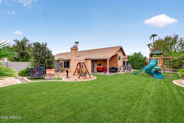533 N JOSHUA TREE Lane, Gilbert, AZ 85234