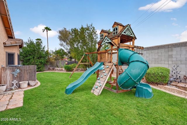 533 N JOSHUA TREE Lane, Gilbert, AZ 85234