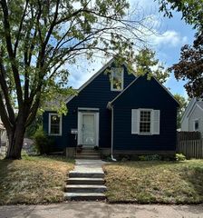 380 Magnolia Avenue E, Saint Paul, MN 55130