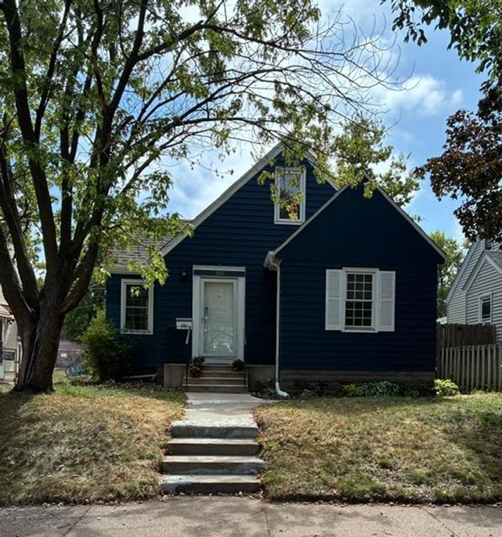 380 Magnolia Avenue E, Saint Paul, MN 55130