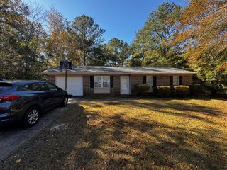 641 Canterbury Farms Road, Midland City, AL 36350