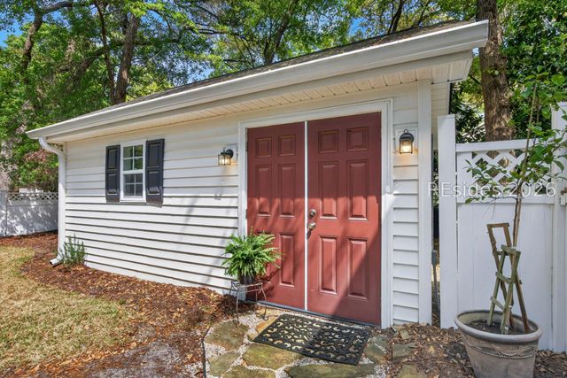 31 Timbercrest Cir, Hilton Head Island, SC 29926