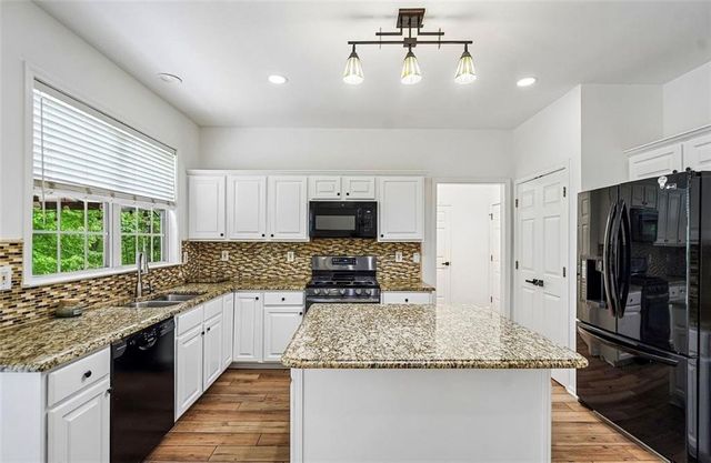 5157 Wellisford Court NW, Suwanee, GA 30024