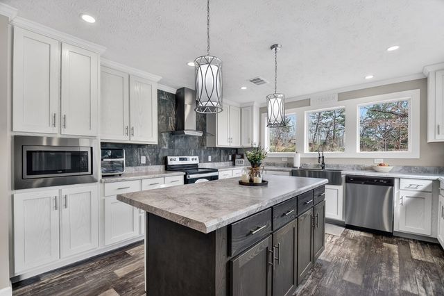 190 Burgess Road, Ellijay, GA 30540