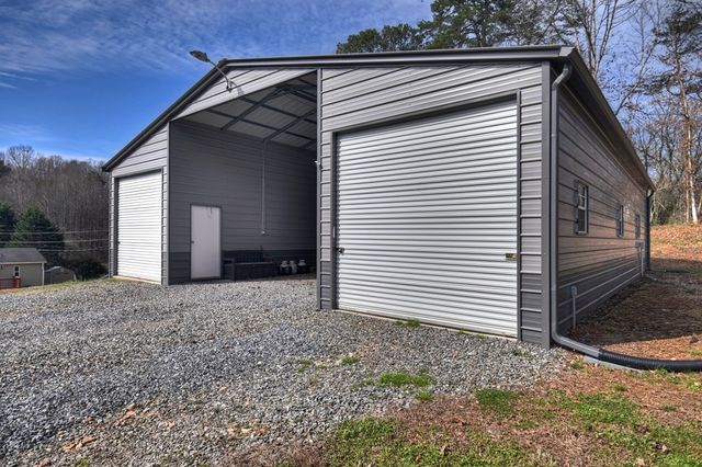 190 Burgess Road, Ellijay, GA 30540