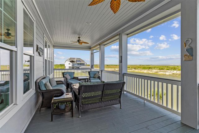 9 Hawkeye, Hitchcock, TX 77563