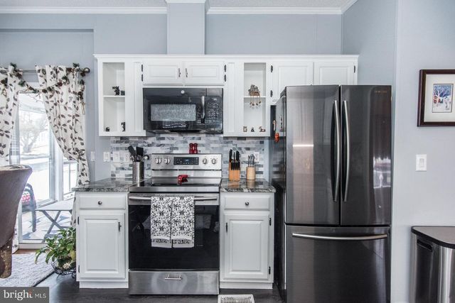 97 ACORN CT E, New Hope, PA 18938