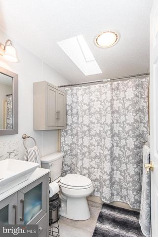 97 ACORN CT E, New Hope, PA 18938