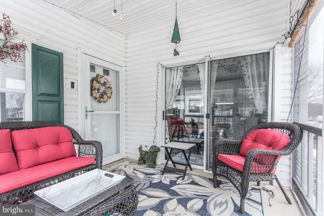 97 ACORN CT E, New Hope, PA 18938