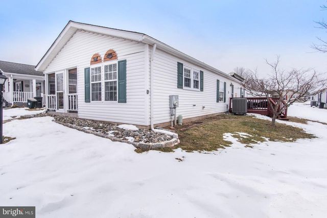 97 ACORN CT E, New Hope, PA 18938