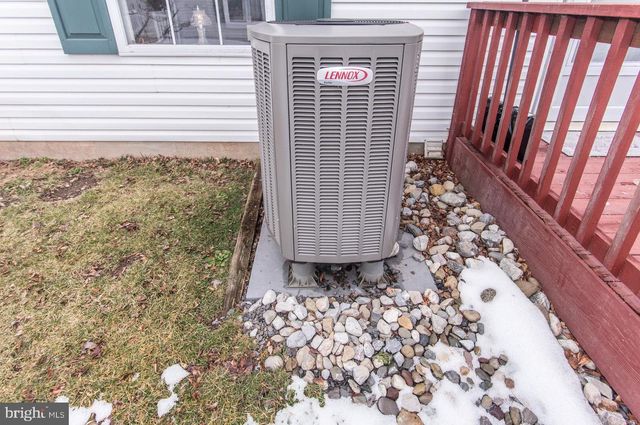 97 ACORN CT E, New Hope, PA 18938