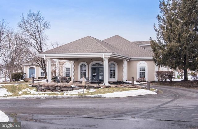 97 ACORN CT E, New Hope, PA 18938