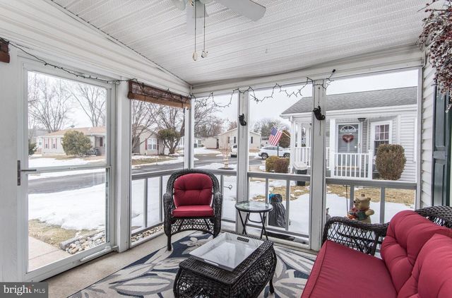 97 ACORN CT E, New Hope, PA 18938