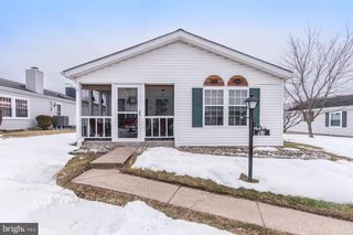 97 ACORN CT E, New Hope, PA 18938