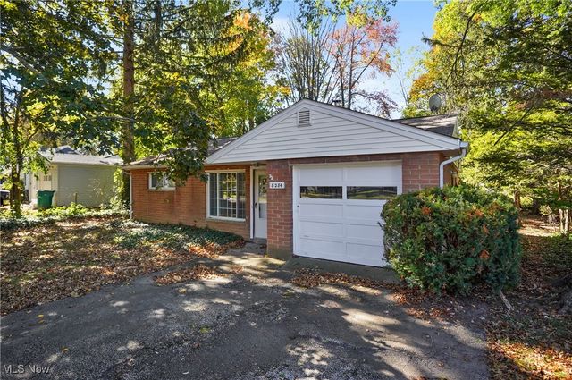 8284 Westmoor Road, Mentor, OH 44060