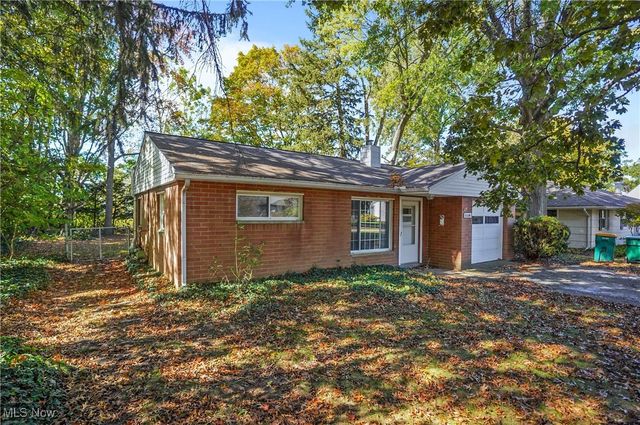 8284 Westmoor Road, Mentor, OH 44060