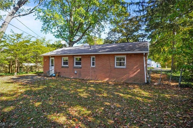 8284 Westmoor Road, Mentor, OH 44060