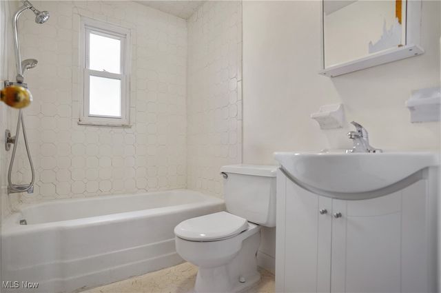 8284 Westmoor Road, Mentor, OH 44060