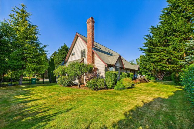 109 Boyden Lane, Fortuna, CA 95540