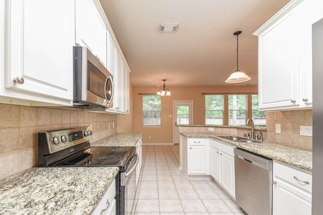 213 E Summerhaze Circle, Spring, TX 77382
