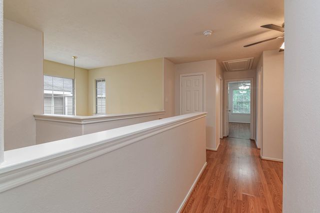 213 E Summerhaze Circle, Spring, TX 77382