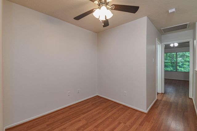 213 E Summerhaze Circle, Spring, TX 77382