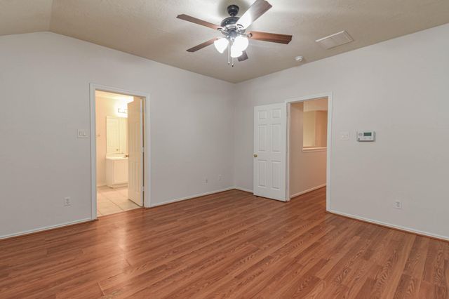 213 E Summerhaze Circle, Spring, TX 77382