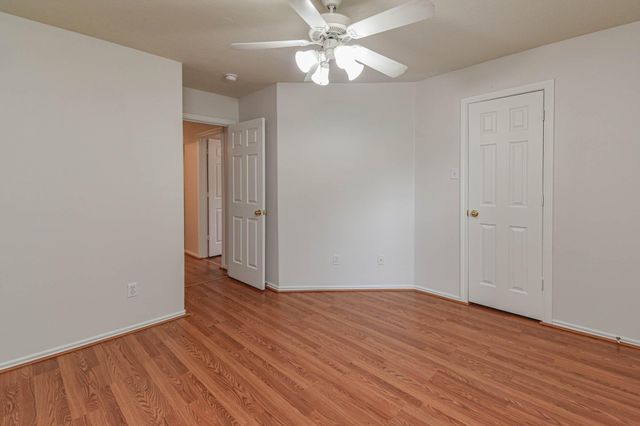 213 E Summerhaze Circle, Spring, TX 77382