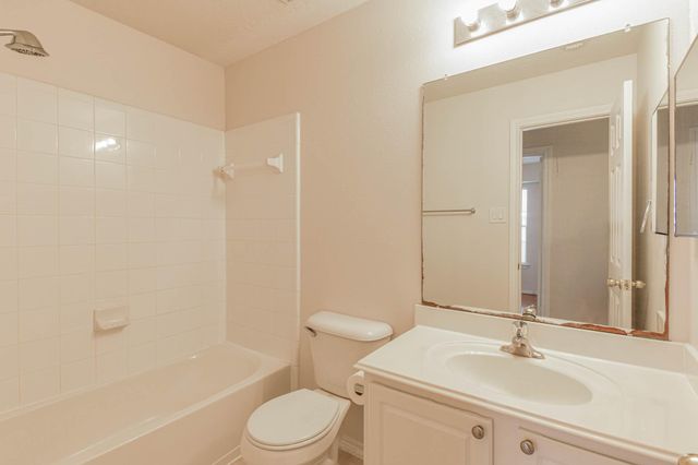 213 E Summerhaze Circle, Spring, TX 77382