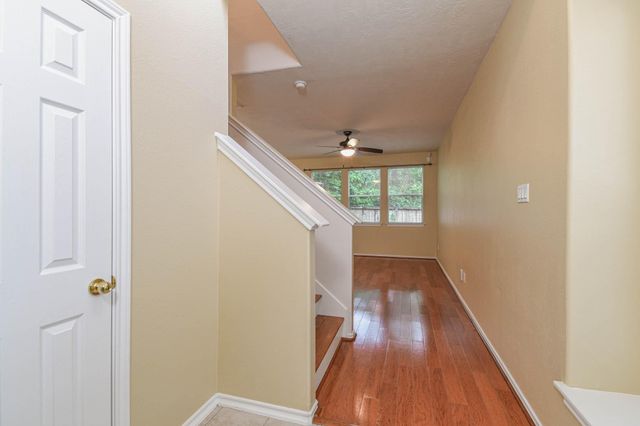 213 E Summerhaze Circle, Spring, TX 77382