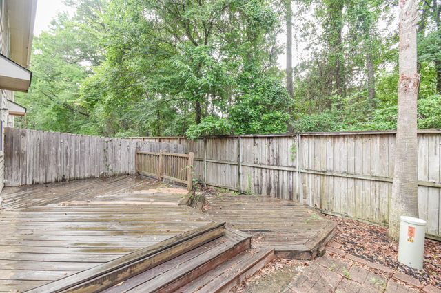 213 E Summerhaze Circle, Spring, TX 77382