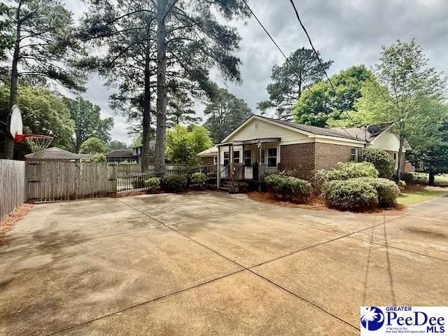 217 LORING DR, Hartsville, SC 29550