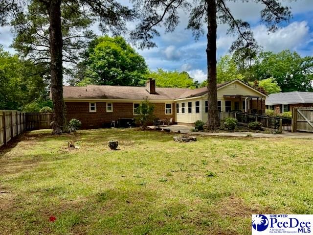 217 LORING DR, Hartsville, SC 29550