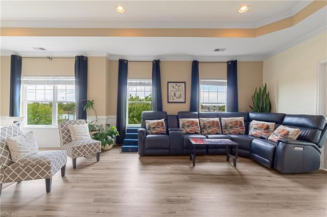 8360 N View BLVD, Norfolk, VA 23518