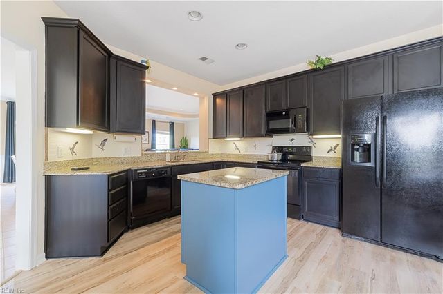 8360 N View BLVD, Norfolk, VA 23518