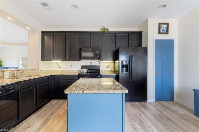 8360 N View BLVD, Norfolk, VA 23518