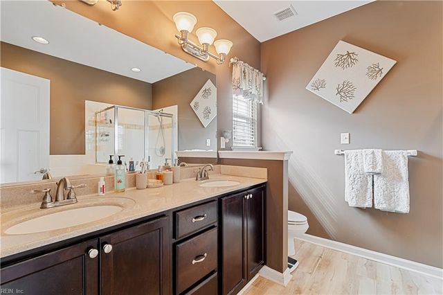 8360 N View BLVD, Norfolk, VA 23518