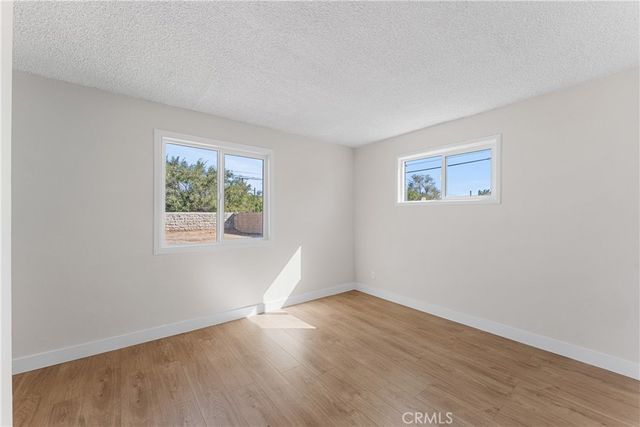 45402 10th Street W, Lancaster, CA 93534