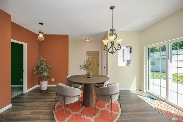 1656 W Lexington, Elkhart, IN 46514