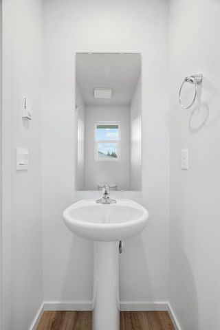 1012 E K St, Deer Park, WA 99006