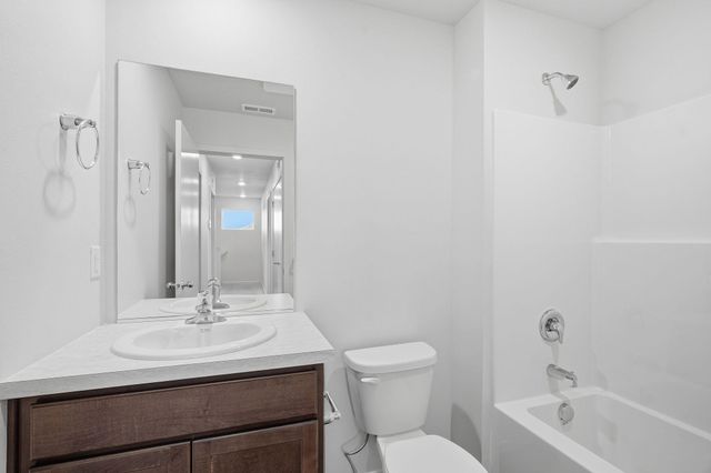 1012 E K St, Deer Park, WA 99006