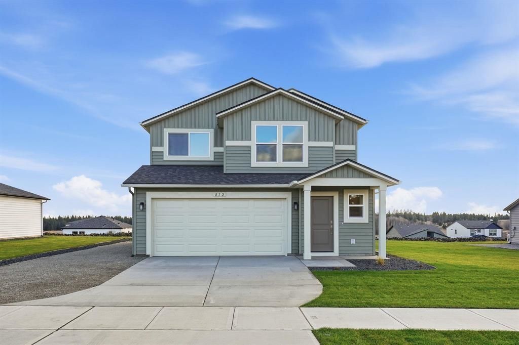 1012 E K St, Deer Park, WA 99006