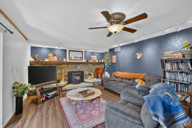 6720 Beck Drive NE, Albuquerque, NM 87109
