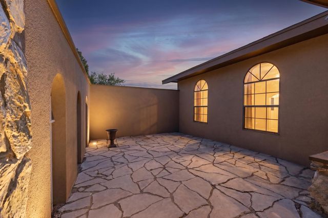 6720 Beck Drive NE, Albuquerque, NM 87109