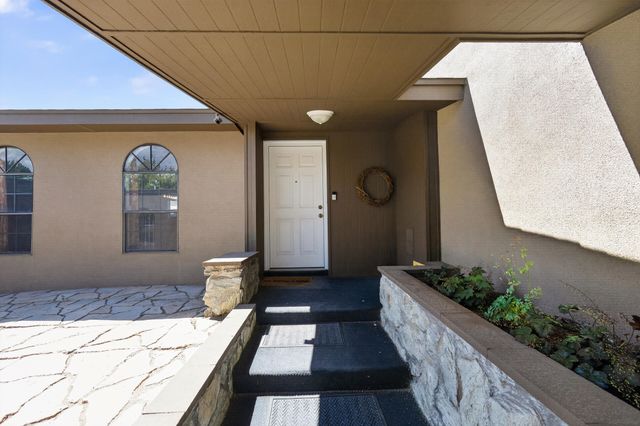 6720 Beck Drive NE, Albuquerque, NM 87109