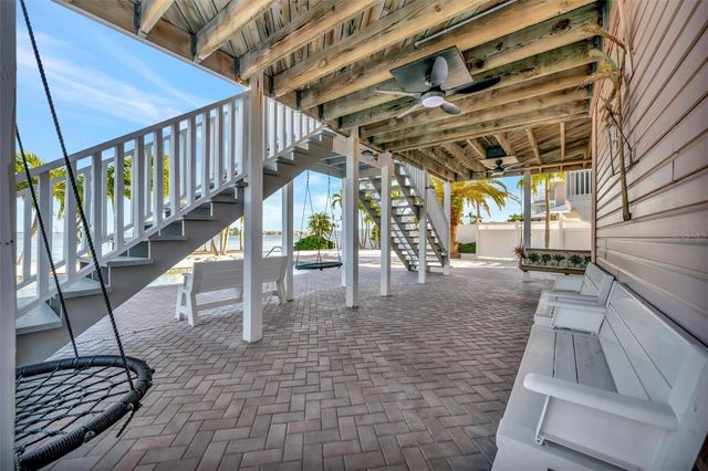 2215 AVENUE A, Bradenton Beach, FL 34217