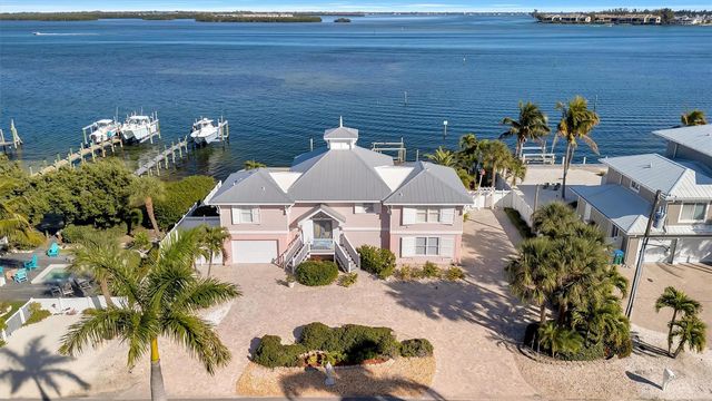2215 AVENUE A, Bradenton Beach, FL 34217