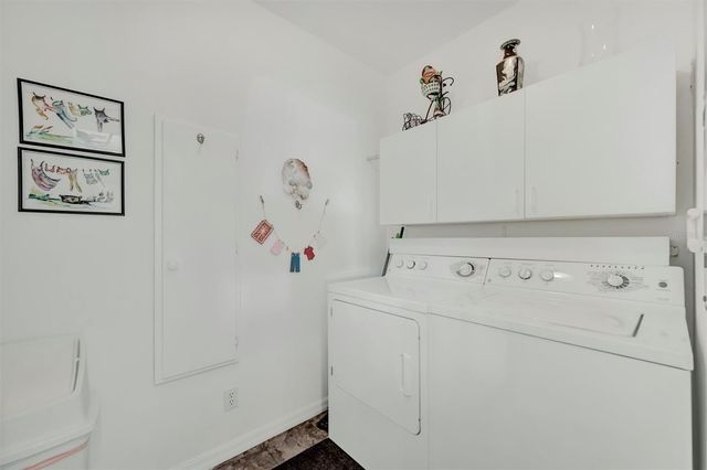 2215 AVENUE A, Bradenton Beach, FL 34217