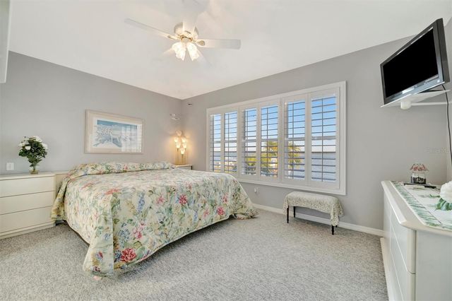 2215 AVENUE A, Bradenton Beach, FL 34217